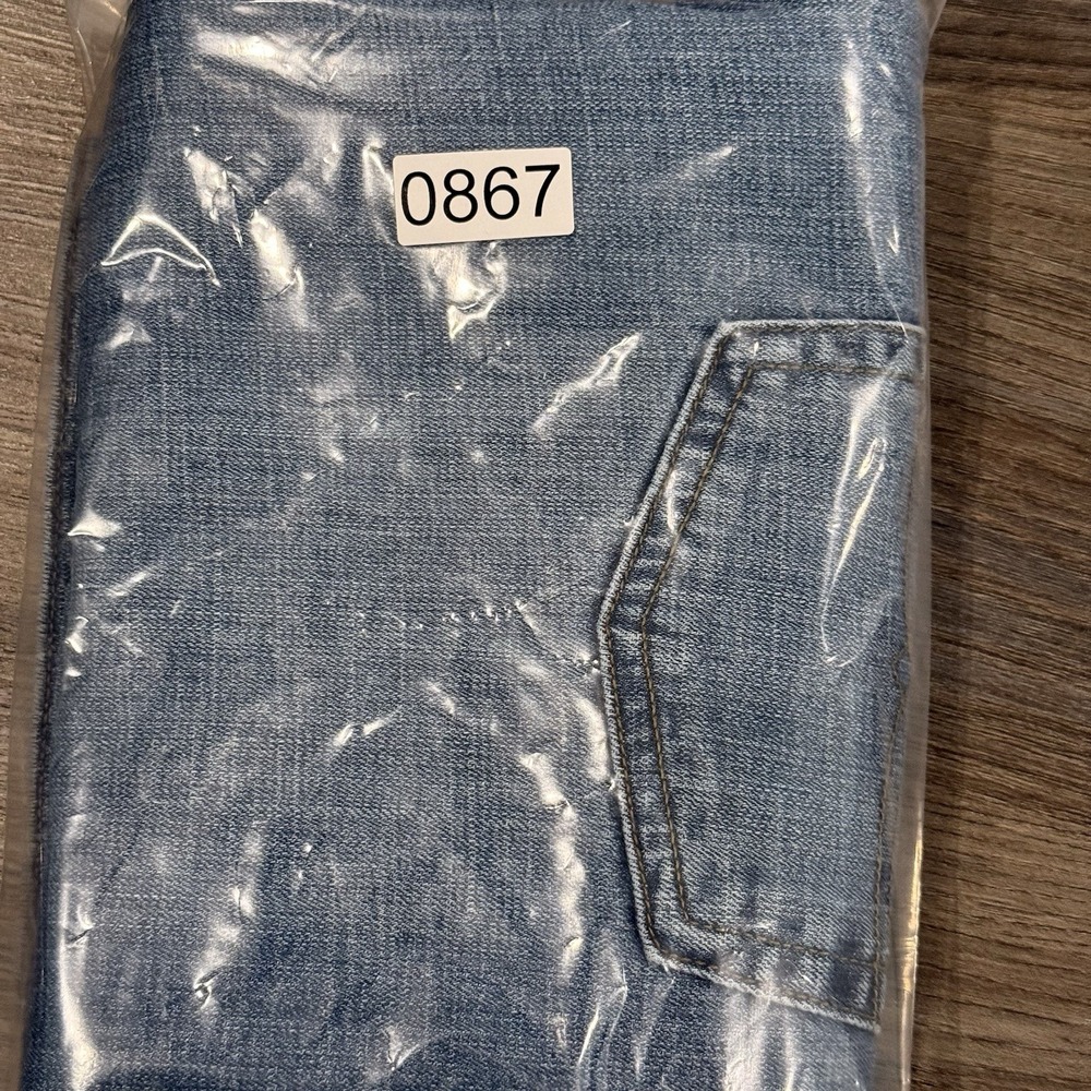 Lucky Brand 221 Straight Fit Jeans Size 38x31(tag32)Medium Wash Denim Distressed - Picture 9 of 9